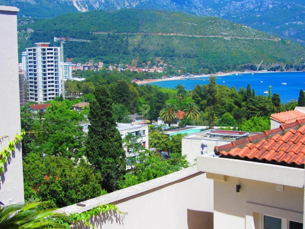 Apartments And Rooms Teona Budva Exterior photo