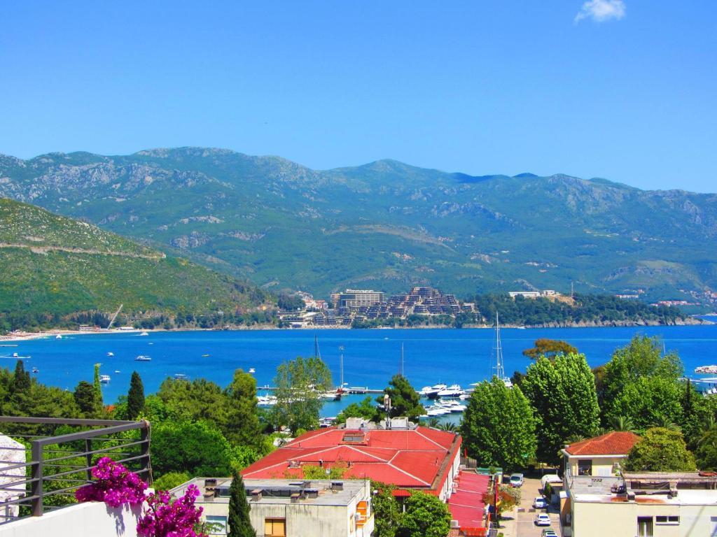 Apartments And Rooms Teona Budva Exterior photo